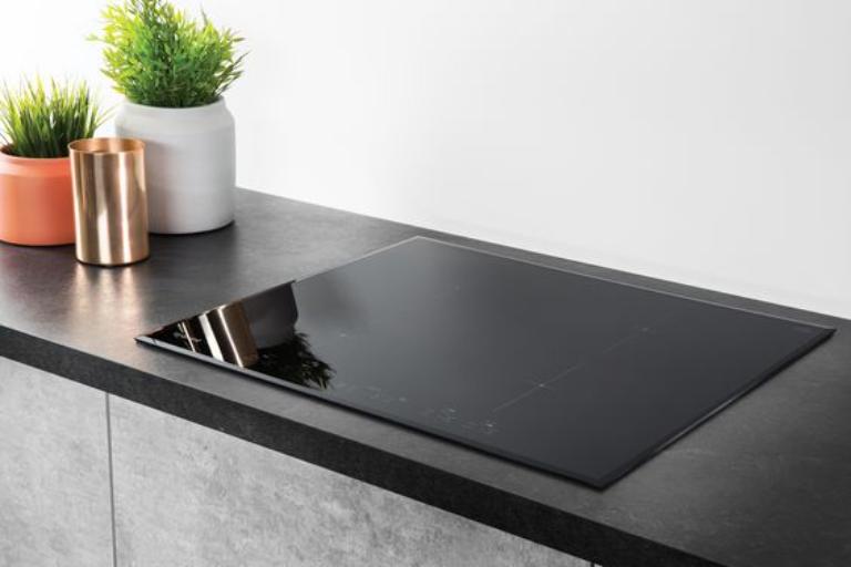 Khi nên chọn bếp từ Cata